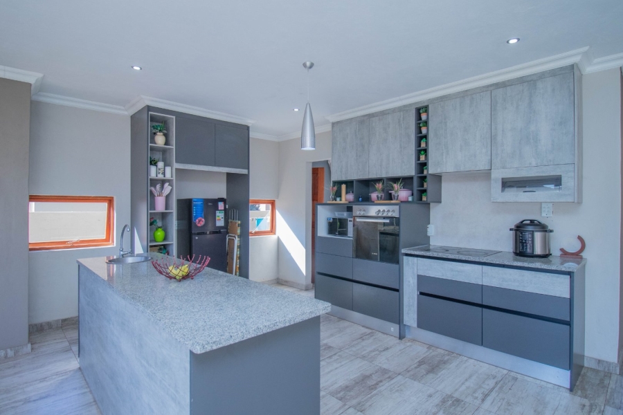3 Bedroom Property for Sale in Xanadu North West